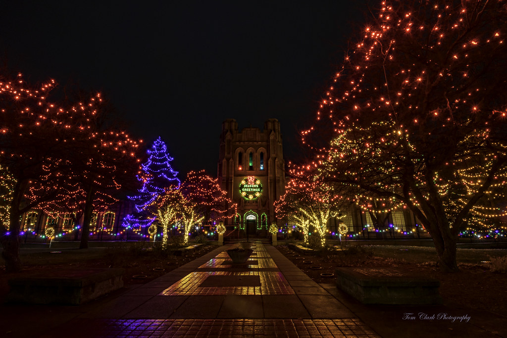 Christmas lights at the Saginaw Water Works facility Flickr