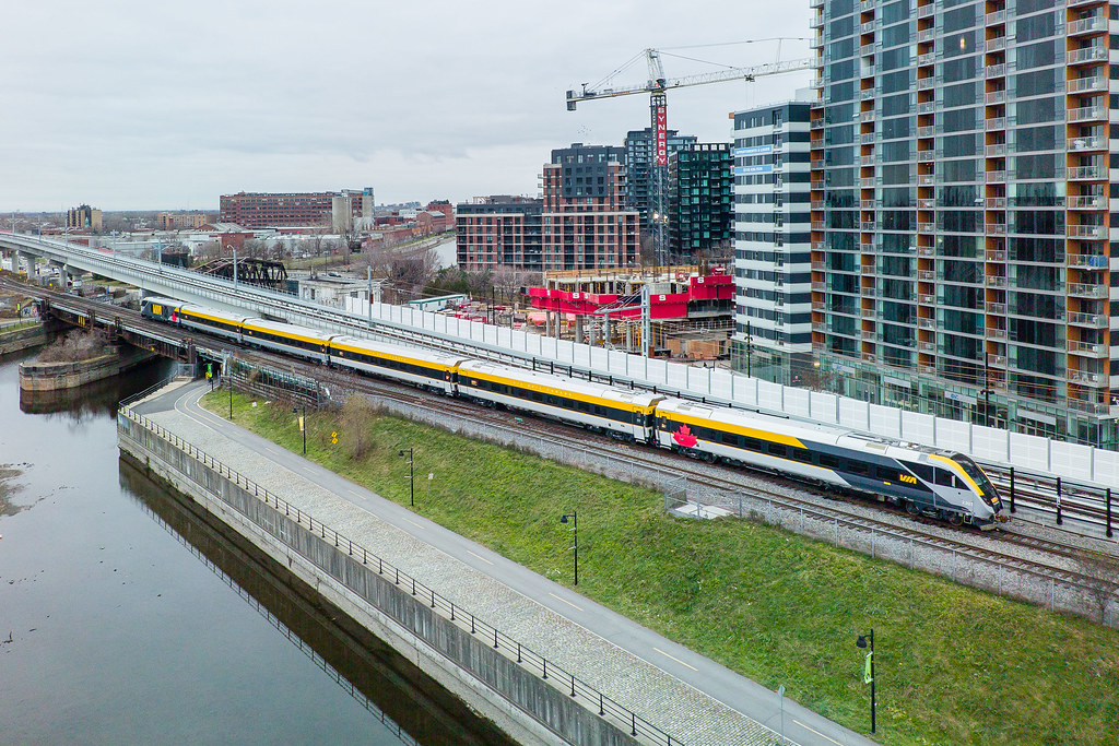 VIA 2202, CN StHyacinthe Sub, Montreal Denoix Flickr