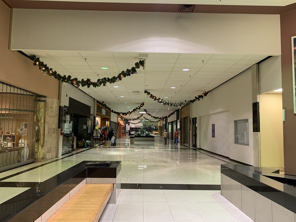 West End Plaza interior West End Plaza (342,554 square fee… Flickr