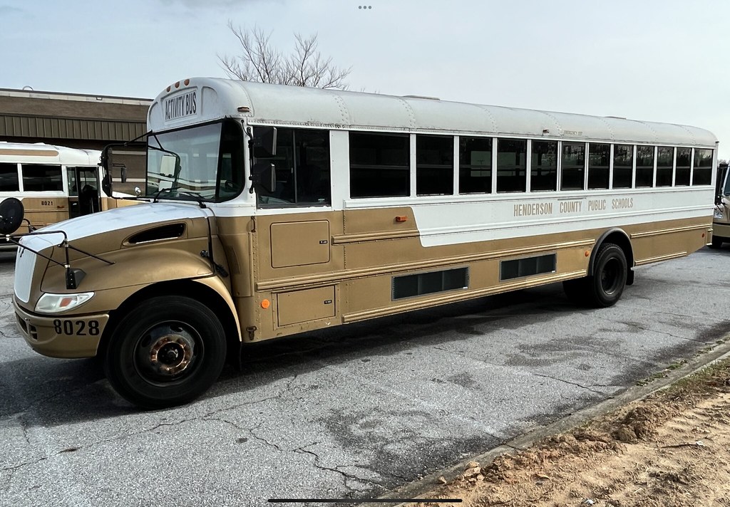 2006 IC CE200 | 6.7 Cummins No. 8028 72 Pass North Henderson… | Flickr