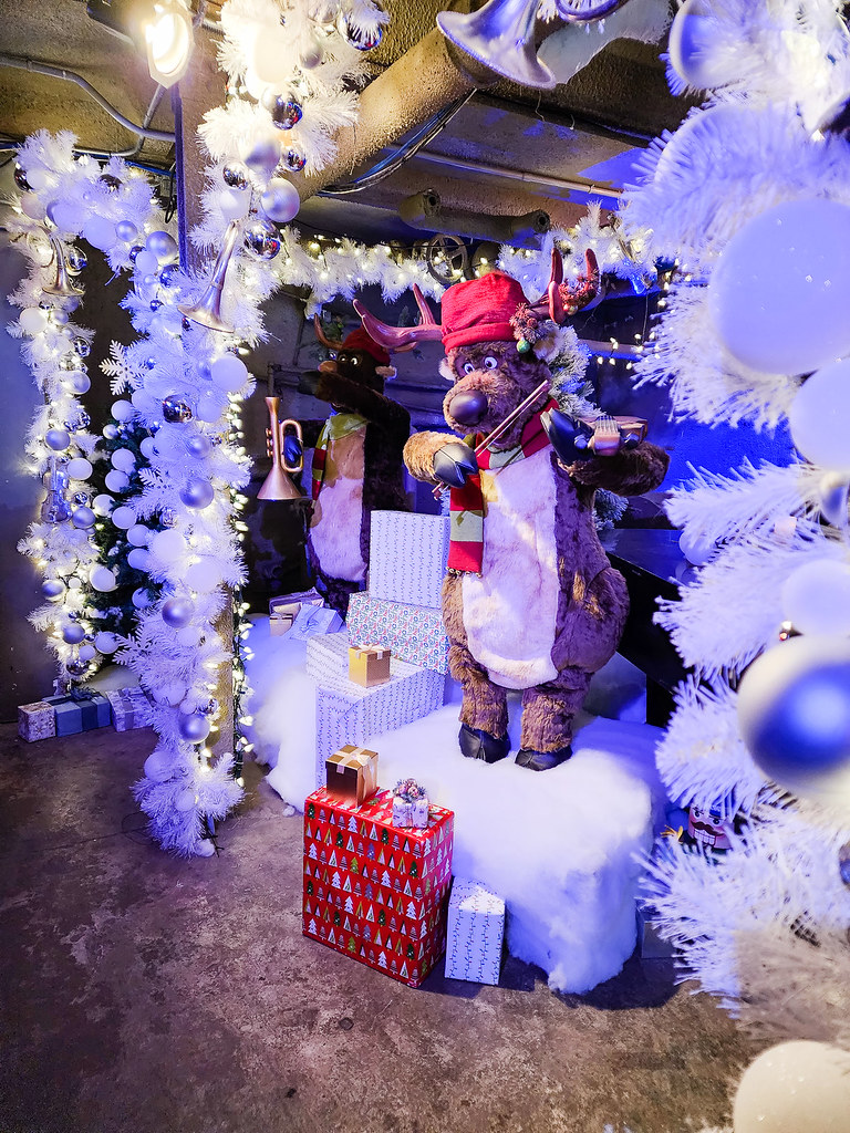 Check out the Casa Loma Holiday Lights Best of TorontoBest of Toronto