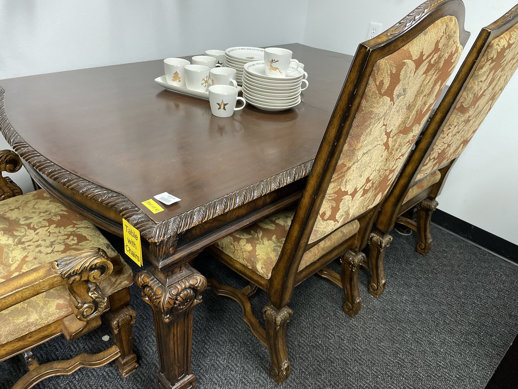 400.00 table set (SOLD) comes with x4 chairs and leaf Flickr