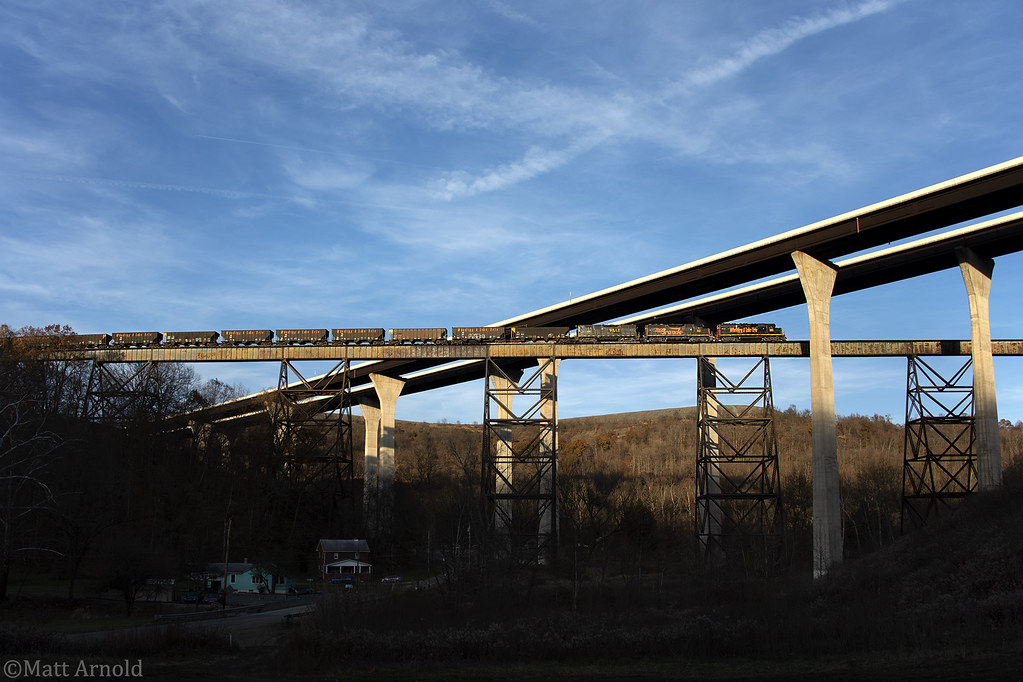 W&LE 305 Mingo Creek Viaduct Baidland PA 611 11/17/19 Flickr