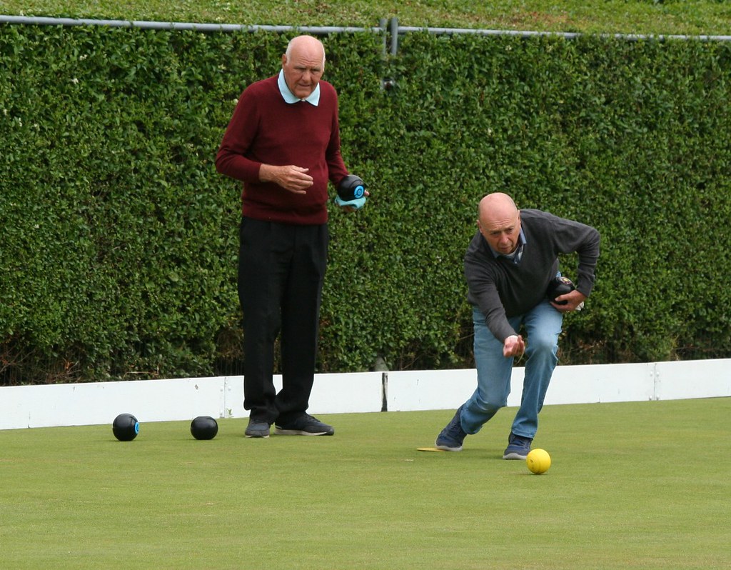 Eddie Worthington 8 Frank Cassidy 21 Quarter Final Oldham Veterans
