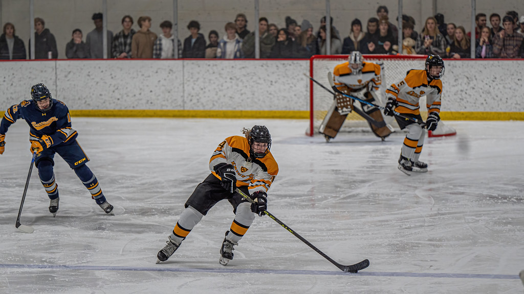 DSC05177JakeWielhouwer Kenowa Hills vs Grand Haven Hockey … Flickr