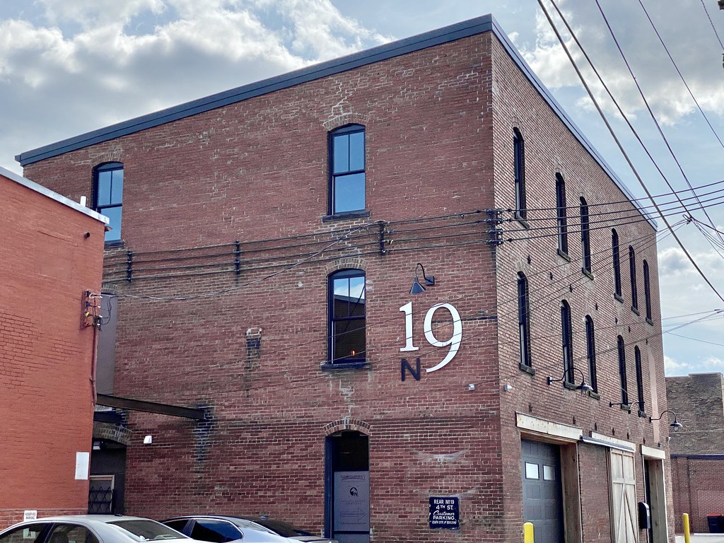 4th Street, Newark, OH Built around the turn of the 20th C… Flickr