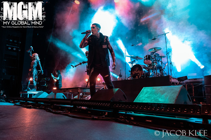 The Trinity of Terror Tour featuring Black Veil Brides, Motionless in