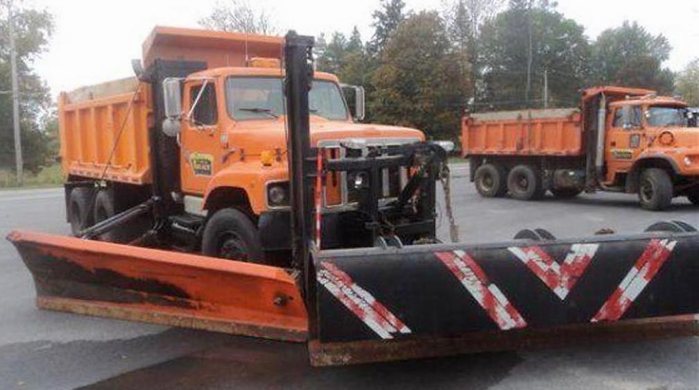 Town of Volney, NY 2000 International 2674 6x4 dumpplow … Flickr