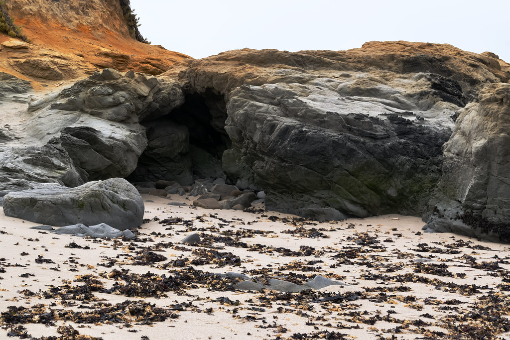 Bean Hollow Cave Bean Hollow State Beach, Pescadero CA. doug0013 Flickr