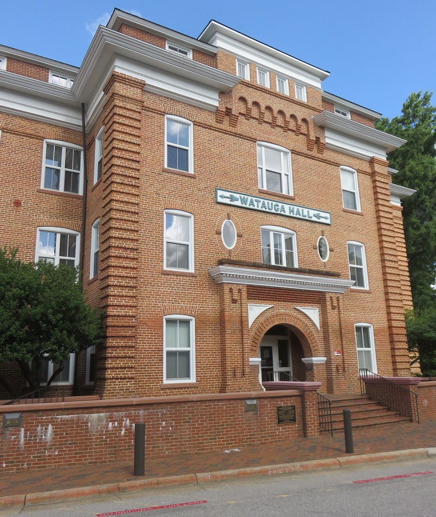 Watauga Hall of North Carolina State University (Raleigh, … Flickr