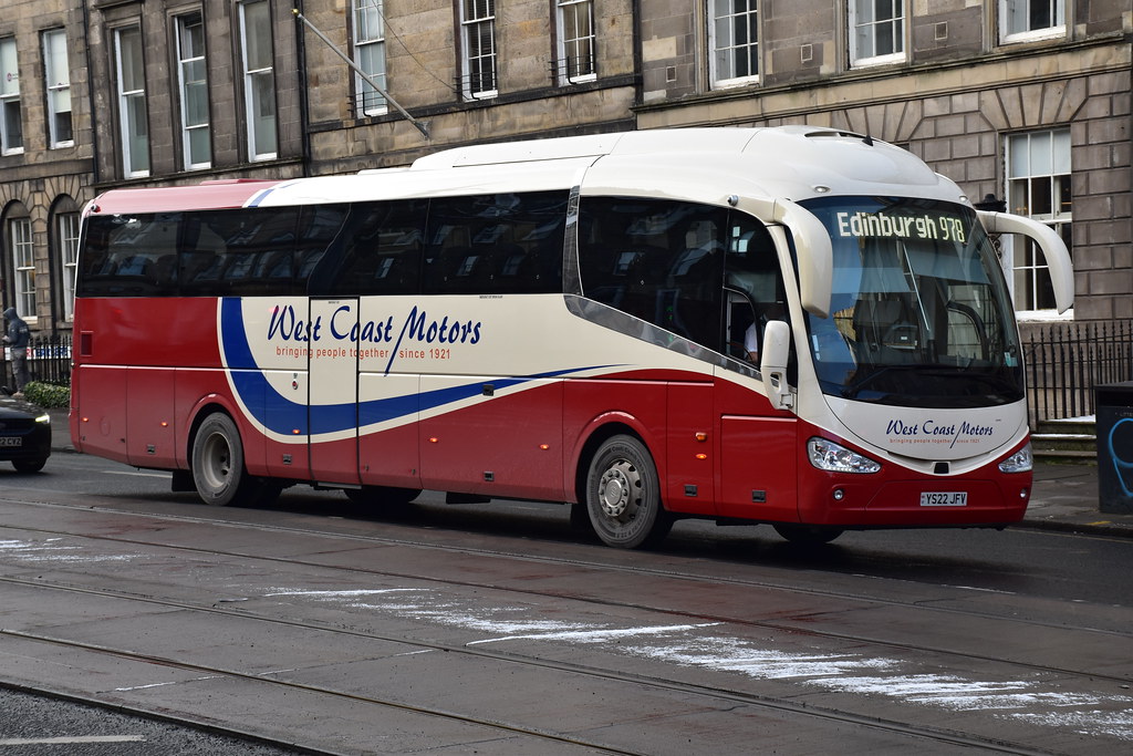 12206 YS22JFV Arriving at Edinburgh's St Andrews Square … Flickr