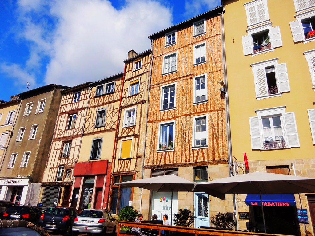 Limoges Hte Vienne Une place dans le vieux Limoges. JeanMarc Bilquez Flickr
