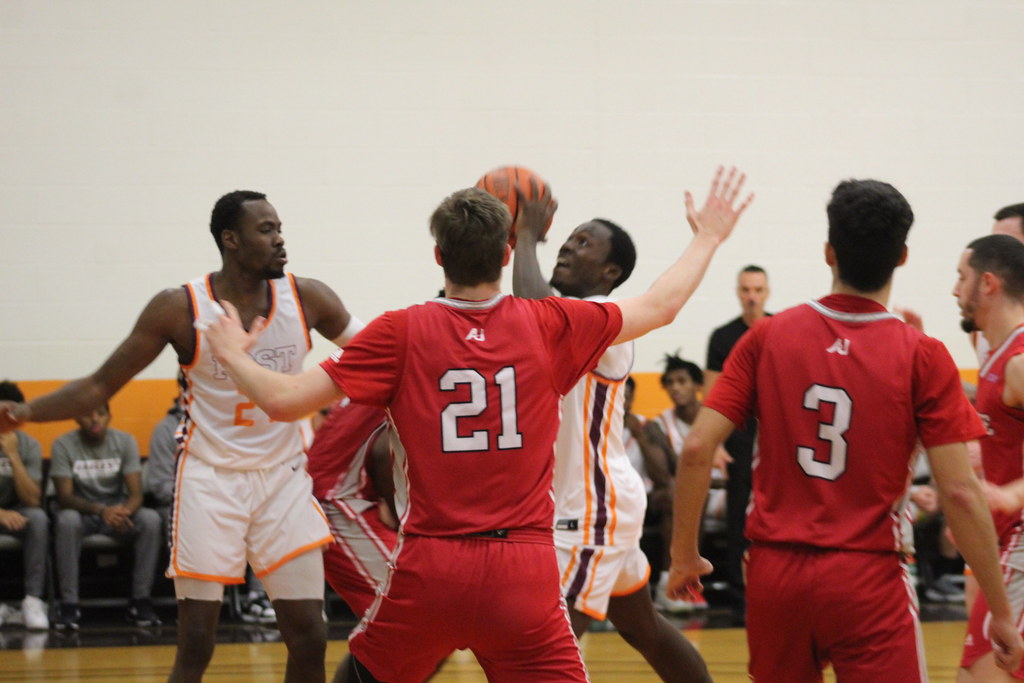 IMG_0097 Post University Athletics Flickr