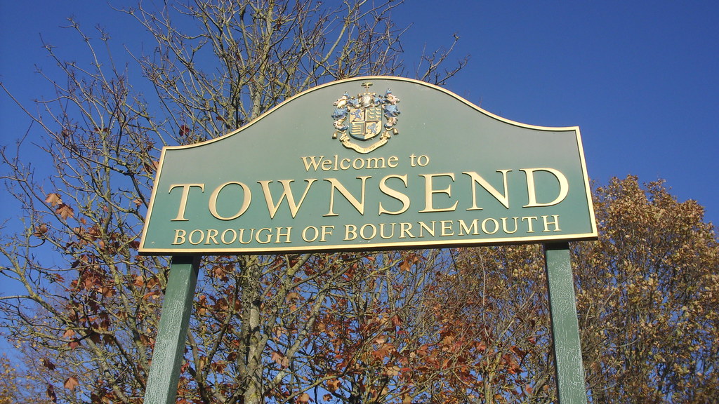 Junction of Jewell Road, Ibbertson Road and Throop Road, T… Flickr