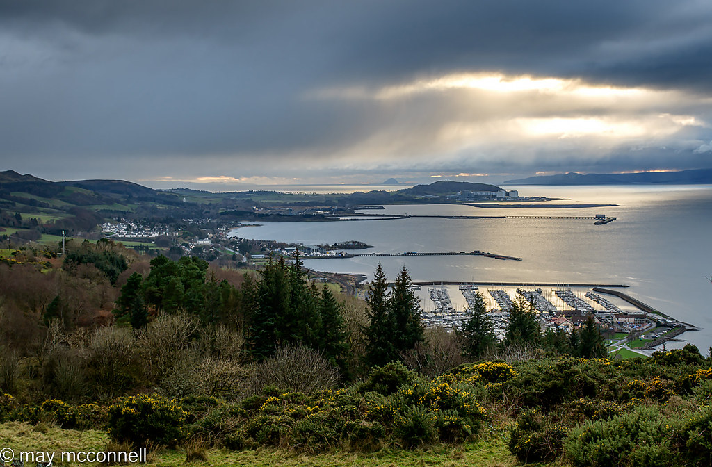 Looking south from Haylie Brae, Largs 10 Dec 2022 May McConnell Flickr