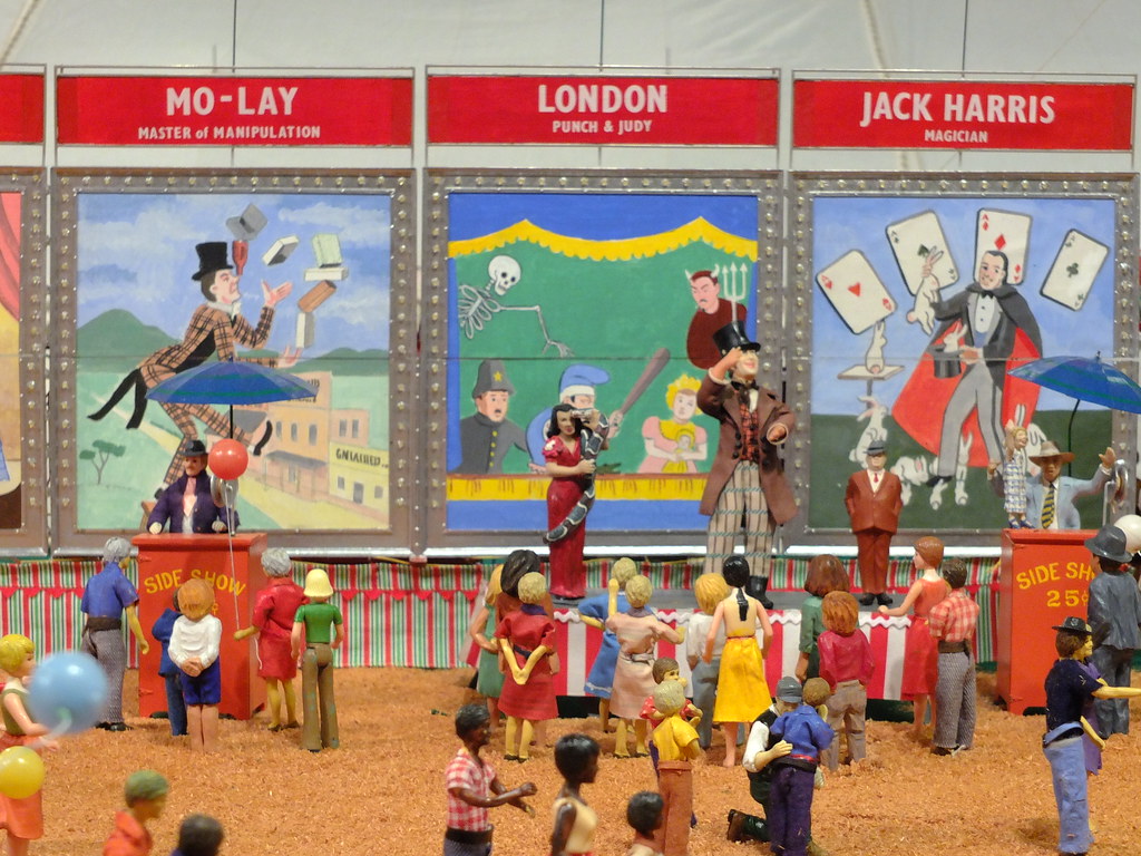 All the Acts Detail from the Howard Bros. Circus model; bu… Flickr