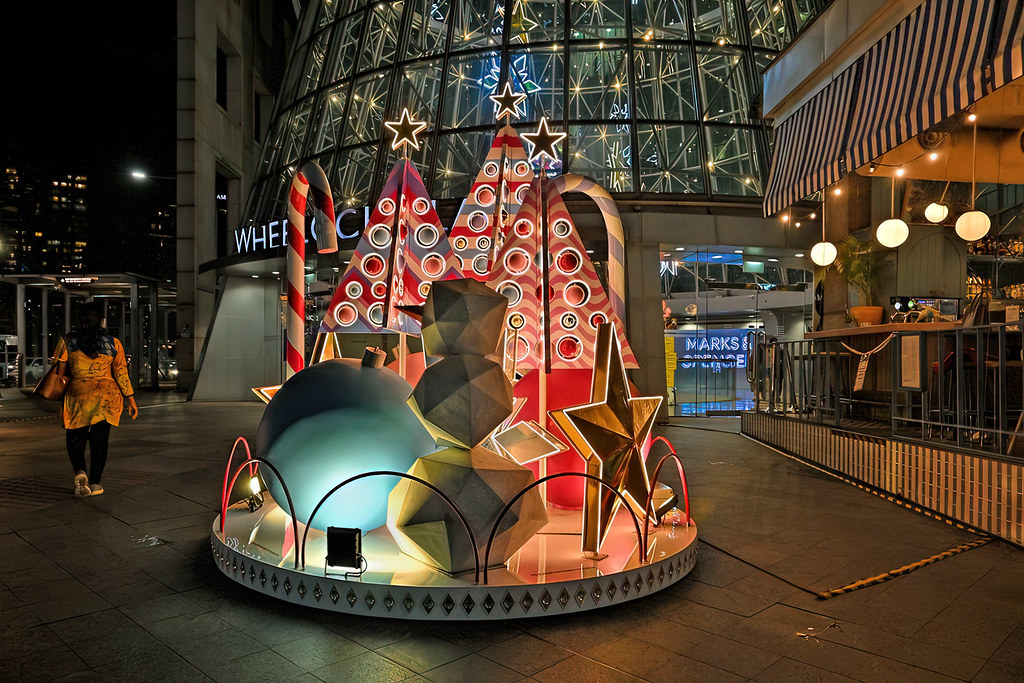 Wheelock Place Decorations lightedup along the walkway of… Flickr