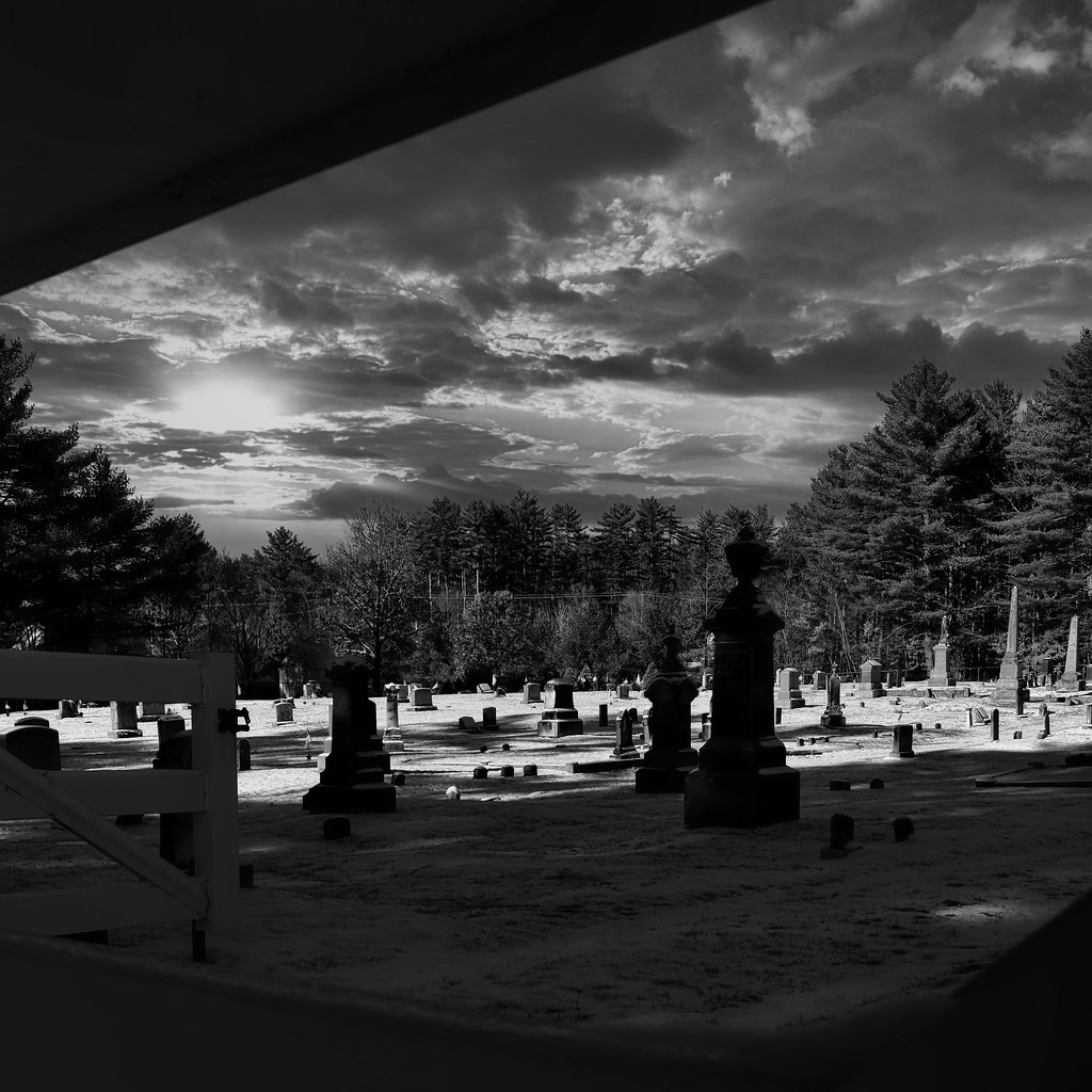 Loudon NH Church graveyard Local Church Graveyard in my sm… Flickr