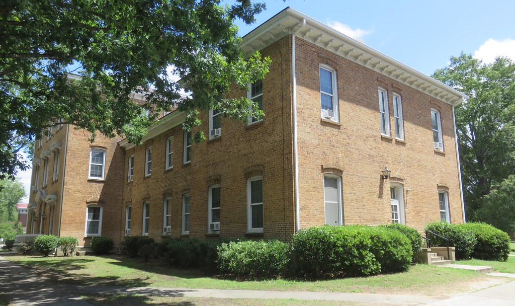 Smeltzer Hall of Newberry College (Newberry, South Carolin… Flickr