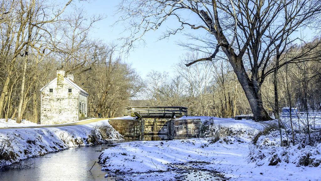 Lock 22 (Pennyfield) Along the C&O Canal (HDR 9 images) paul graunke Flickr