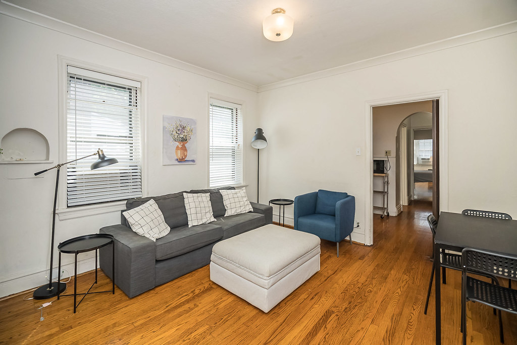 7300 Lindell Blvd 1E Erker Realty (3 of 20) Palladium Properties