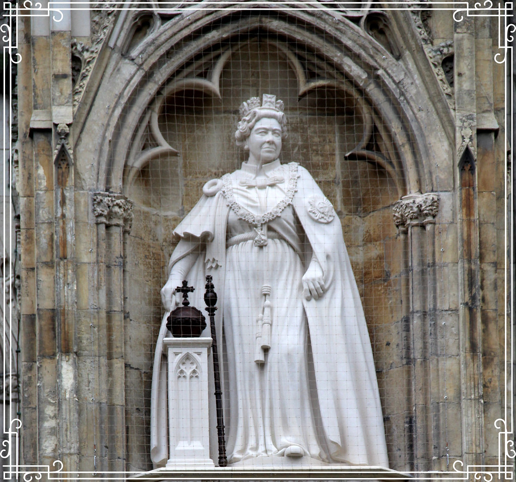 Queen statue at the Minster York This is the new statue of… Flickr