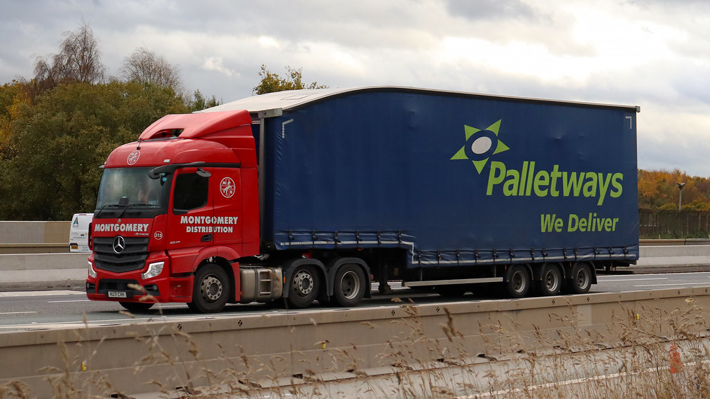 Montgomery Distribution Mercedes Actros KU71CVH M6 Wigan j… Flickr