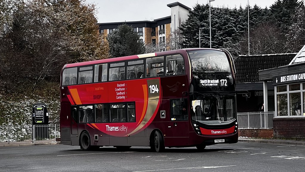 Thames Valley 796 Thames Valley’s 796 (YY67 HDO) at Brac… Flickr