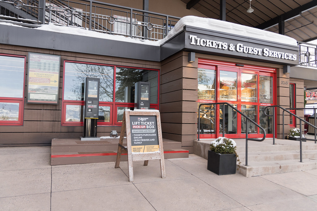 _F4A1323jhmrjacksonholeliftticketpickupbox Flickr