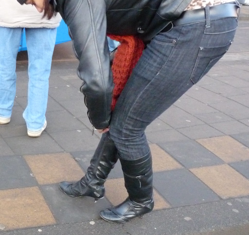 loose zipper (9) Lana Boots Flickr