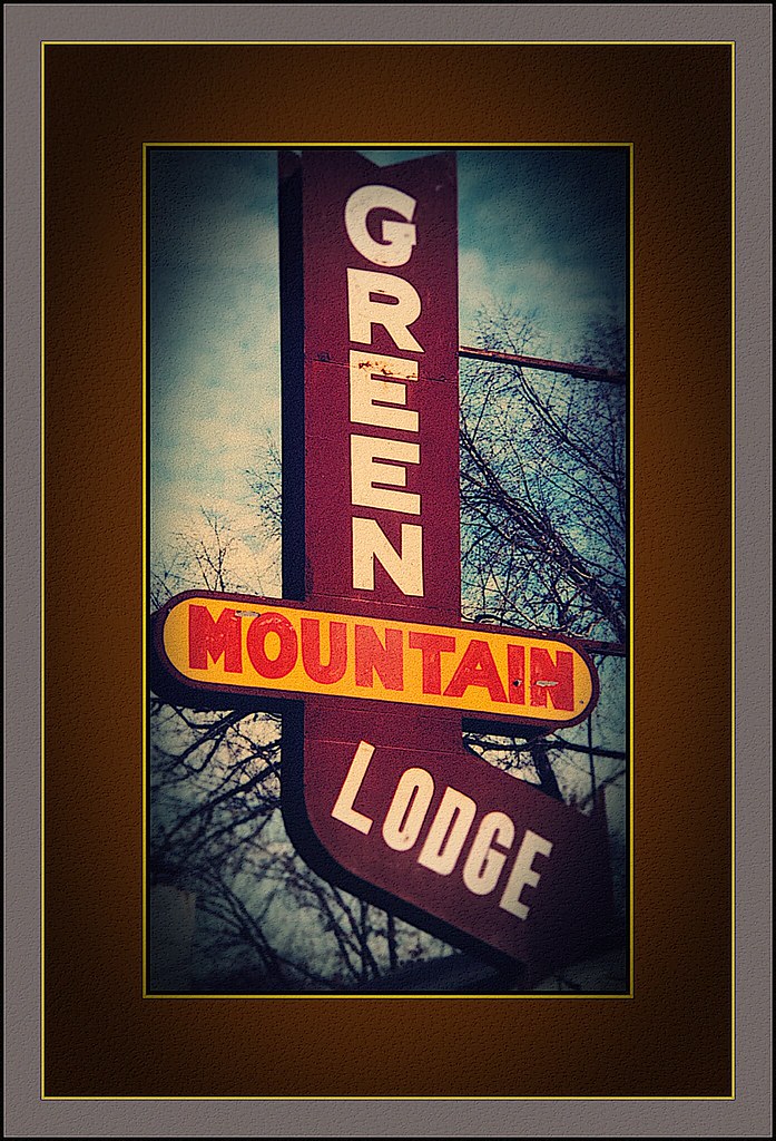 GREEN MOUNTAIN LODGERockaway Beach, MO. The town that was… Flickr