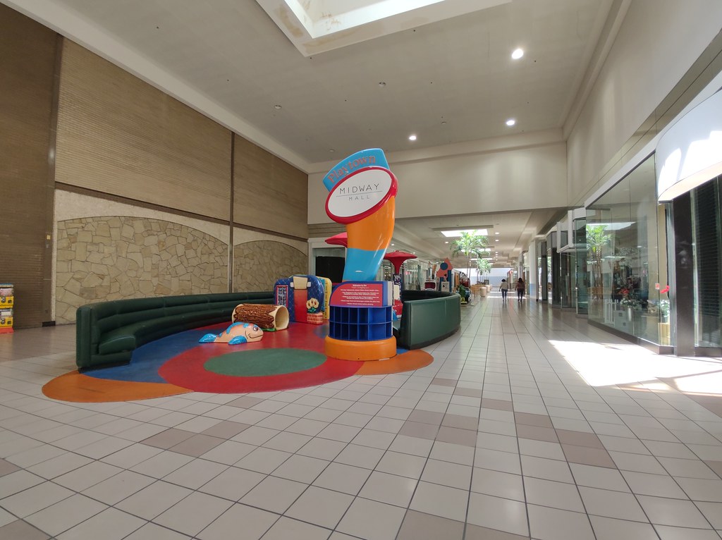 Midway Mall Elyria OH gameking3 Flickr