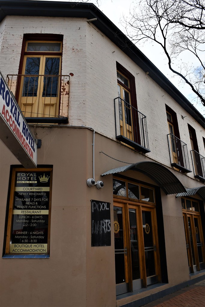 Parkes The Royal Hotel in Clarinda Street, built 1881, w… Flickr