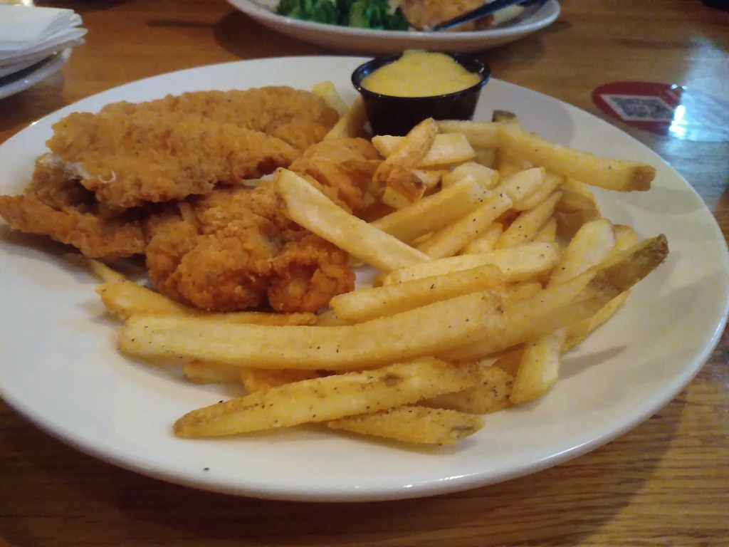Chicken Tenders And French Fries At Applebee's At Applebee… Flickr