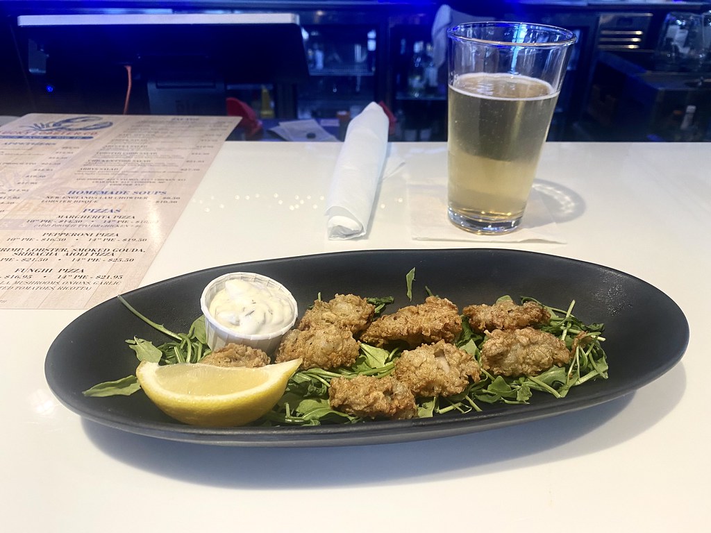 Fried oysters for lunch At the Lucky Lobster Co., Dunedin … Flickr
