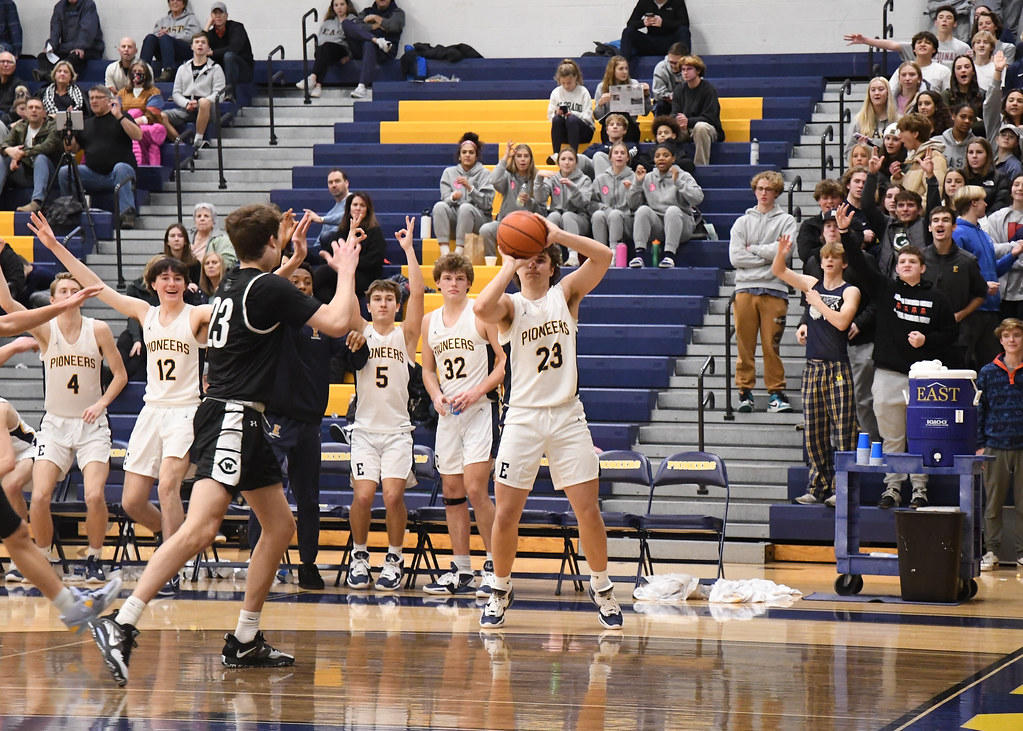 EGR 67 West Catholic 33 2022 Flickr