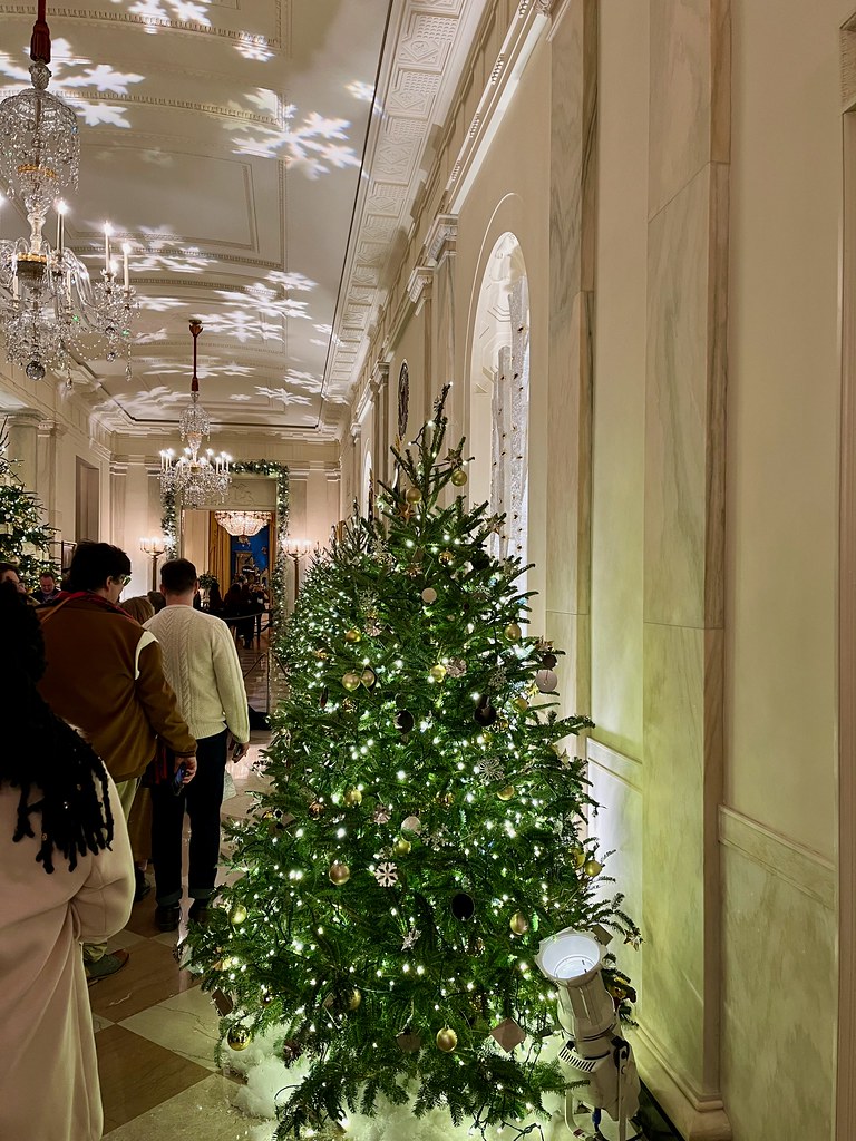 White House Christmas Tour 2022 The annual holiday decorat… Flickr
