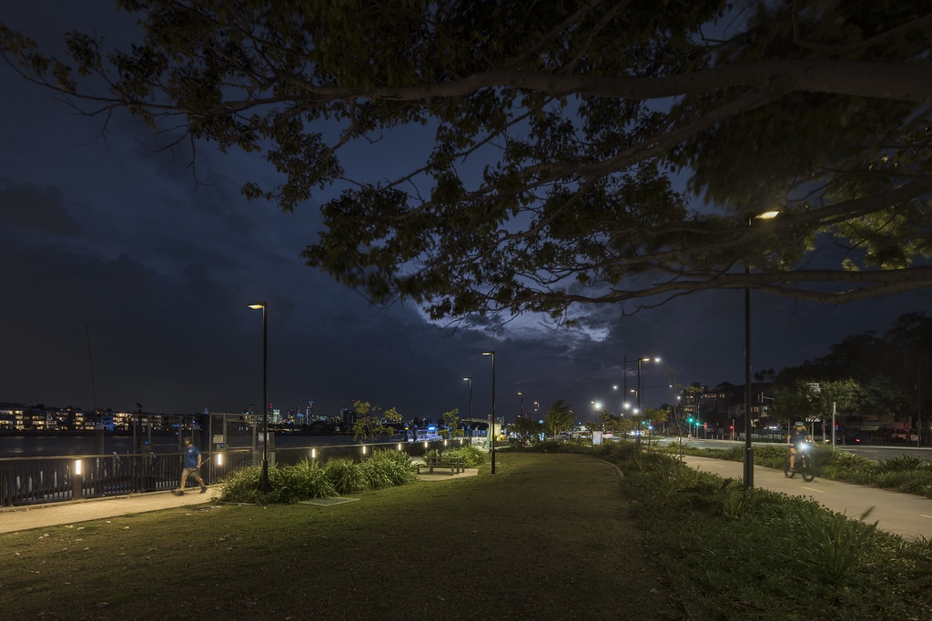 KINGSFORD SMITH DRIVE RIVERWALK, BRISBANE VFL500, ETC300, … Flickr