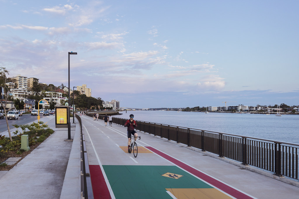 KINGSFORD SMITH DRIVE RIVERWALK, BRISBANE VFL500, ETC300, … Flickr