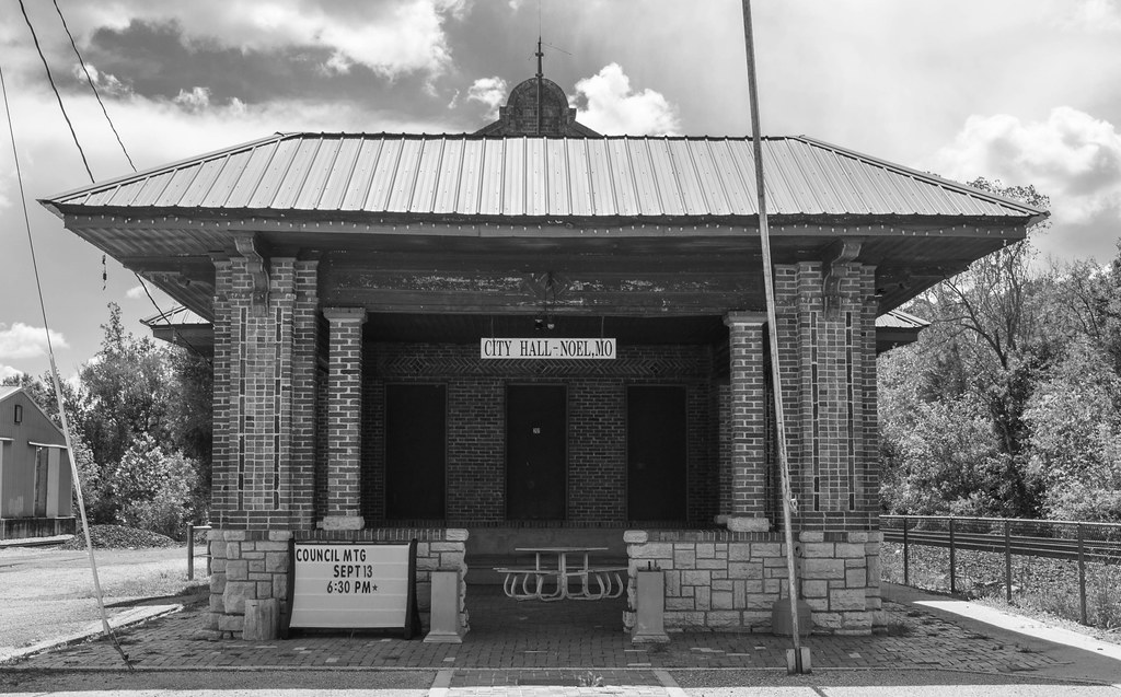 City Hall Noel, Missouri Wade Harris Flickr