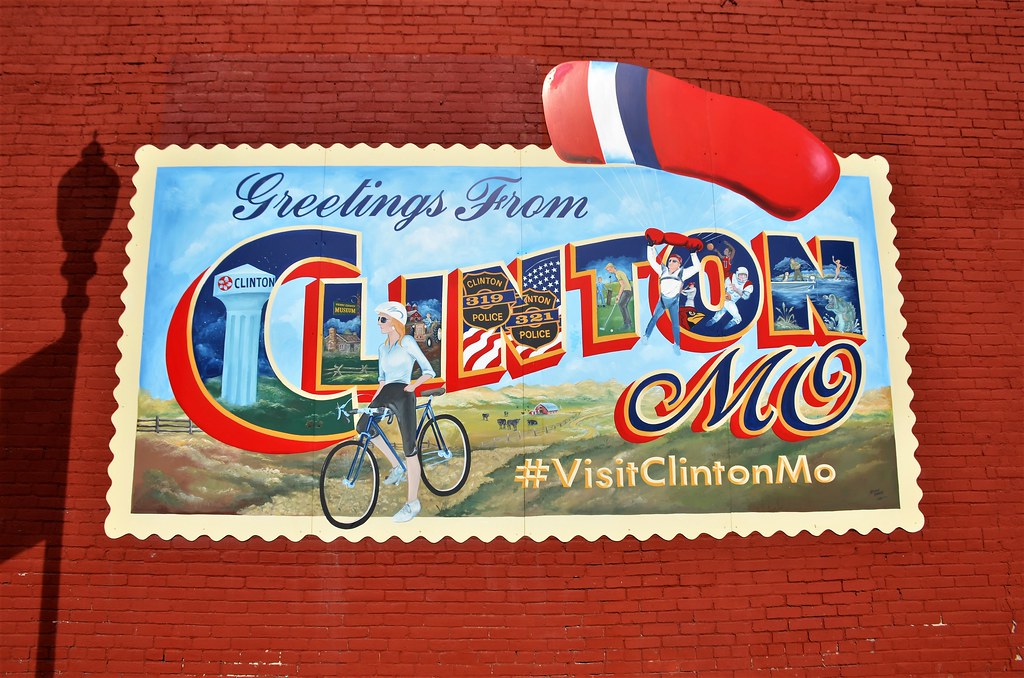 Missouri, Clinton, "Greeting from Clinton, Mo" Earl Leatherberry Flickr