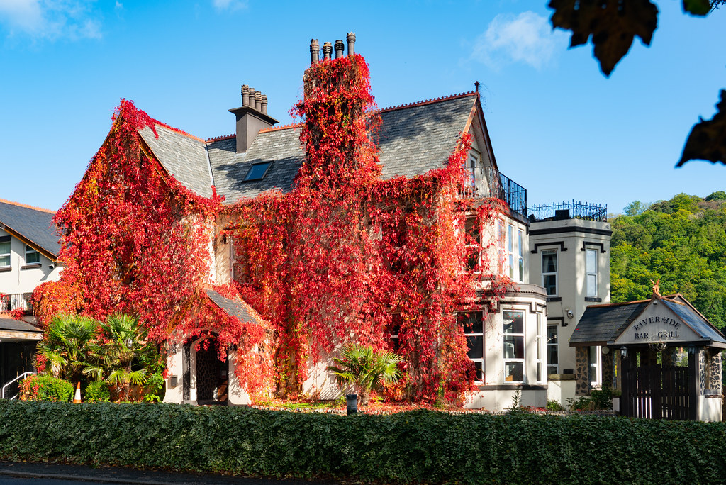 WHITE WATERS COUNTRY HOTEL, BERWYN STREET, LLANGOLLEN. OCT… Flickr
