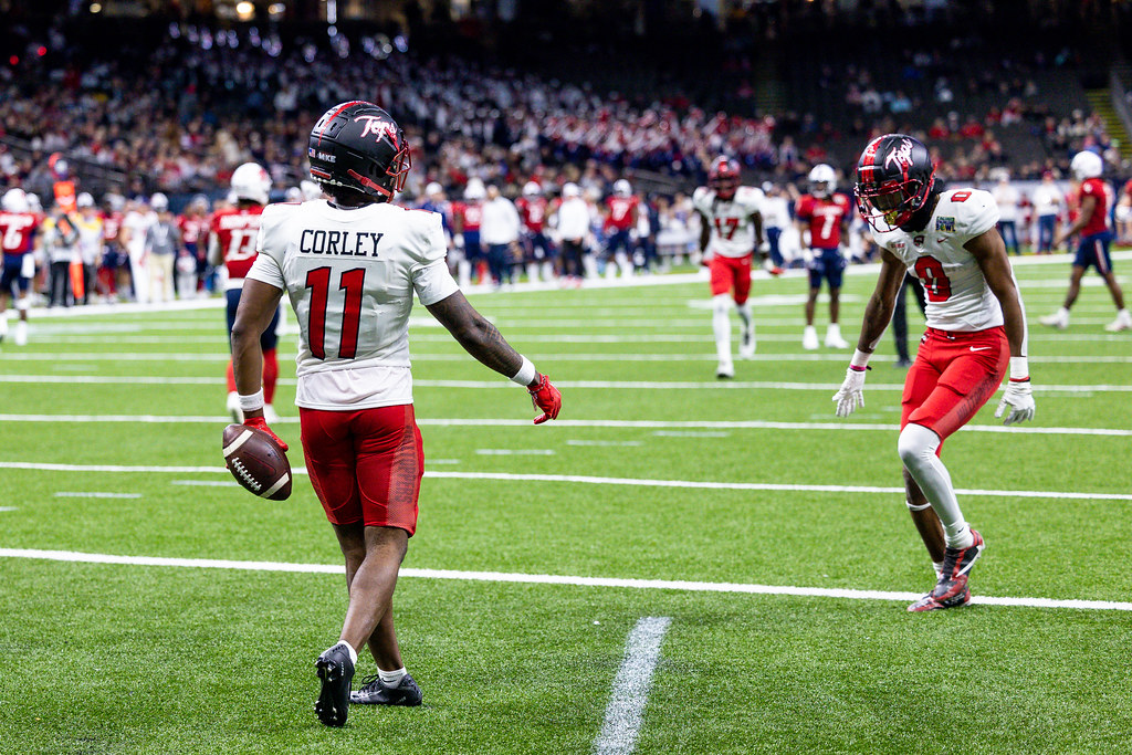 NCAA Football New Orleans BowlWestern Kentucky at South … Flickr