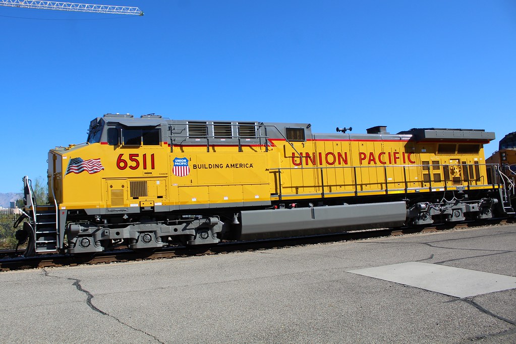 UP 6511 Union Pacific Railroad C44ACM Tucson, Arizona Dece… Flickr