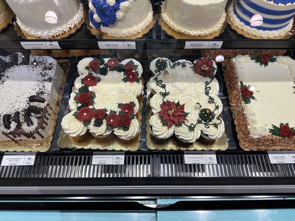 Christmas Cakes Whole Foods Market Bakery Phillip Pessar Flickr