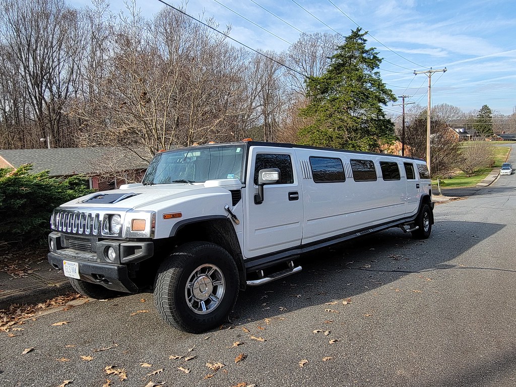 stretch limousine in Lynchburg Kipp Teague Flickr