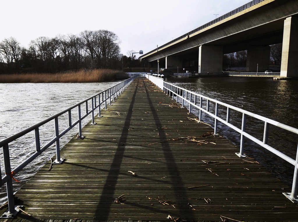 Saybrook fishing pier. Lots can happen in a few hours,, th… Flickr