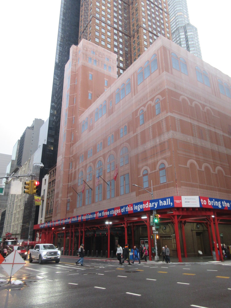 IMG_0154 2022 Carnegie Hall Renovation Scaffolding wearing… Flickr