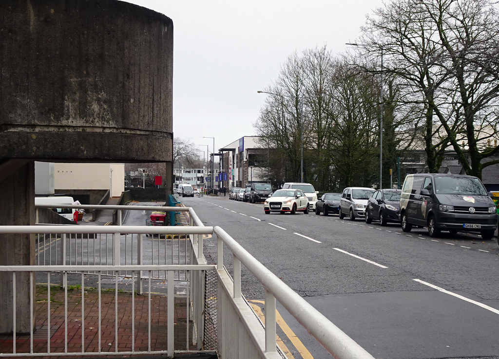 Glyndwr Road, Cwmbran Centre 24 December 2022 Looking down… Flickr