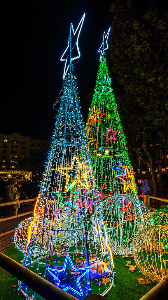 Annual Christmas Tree Lights (Plaza Ayuntamiento) Valencia… Flickr
